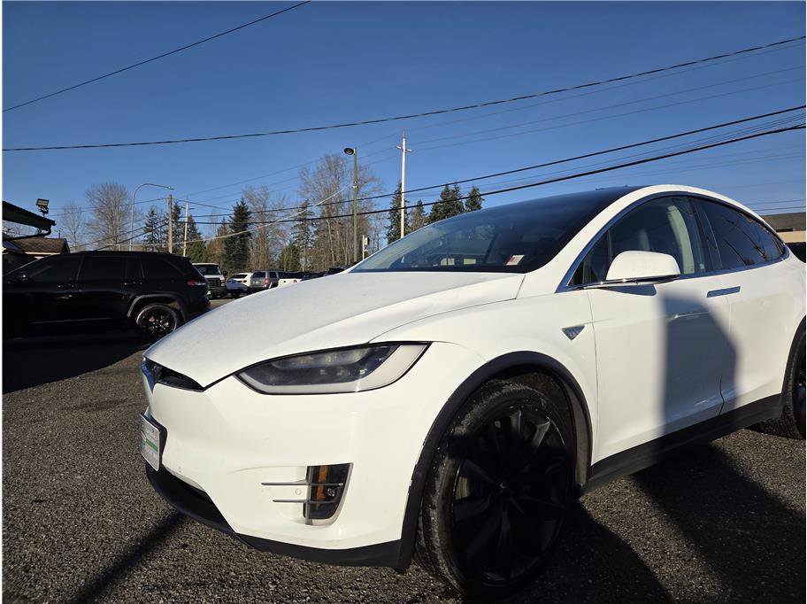 Used 2016 Tesla Model X 90D AWD/4WD image 4