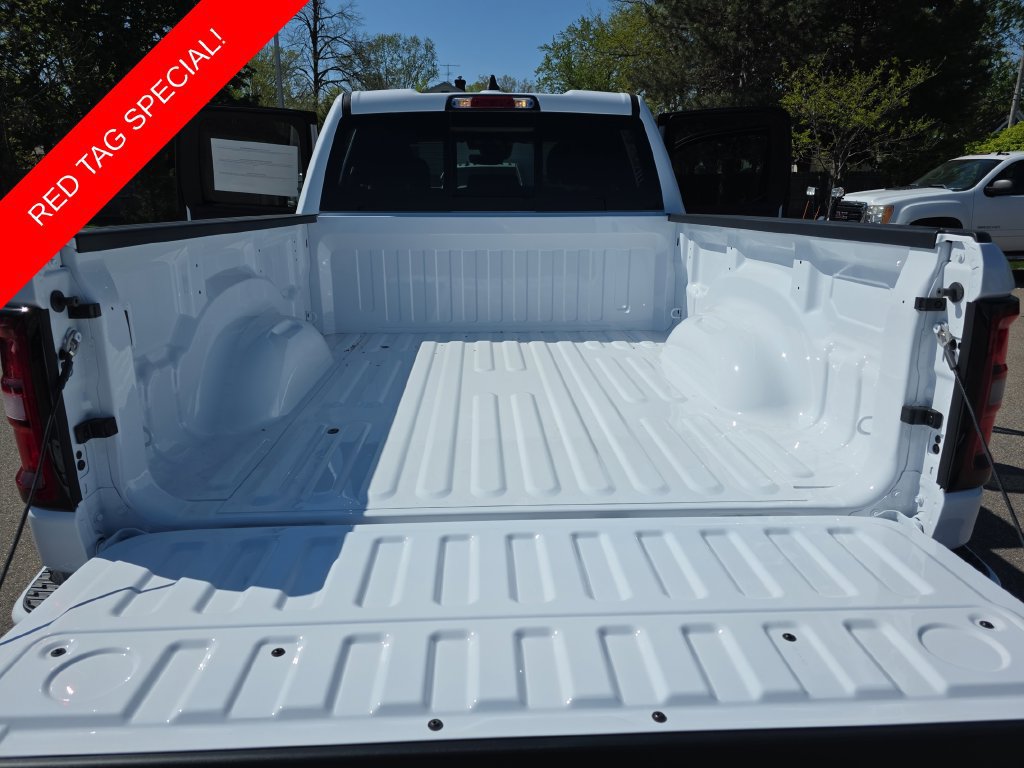 New 2026 RAM 1500 Big Horn w/ Night Edition AWD/4WD image 12