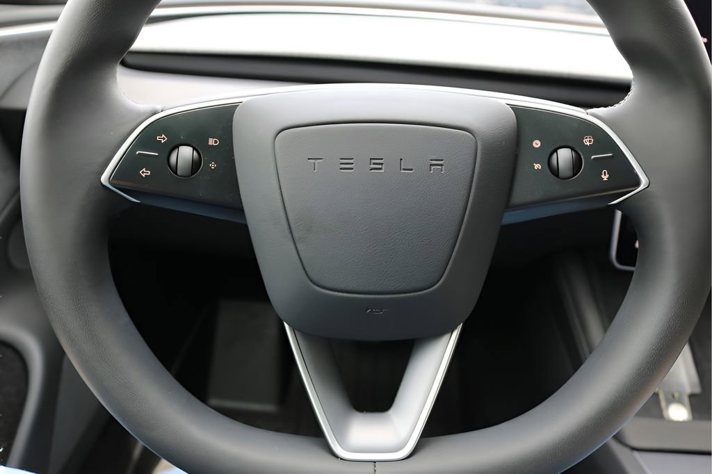Used 2025 Tesla Model 3 Long Range AWD/4WD image 21