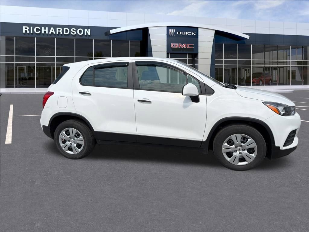 Used 2018 Chevrolet Trax LS FWD image 7