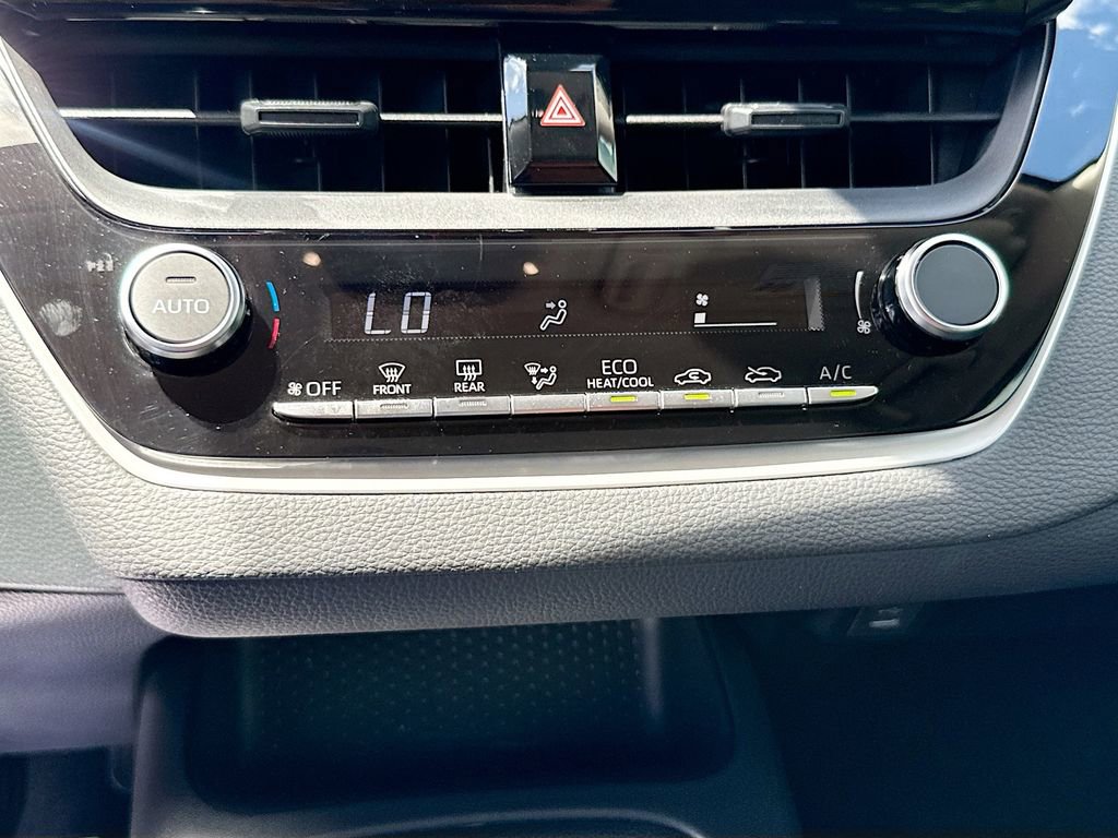Used 2024 Toyota Corolla LE FWD image 15