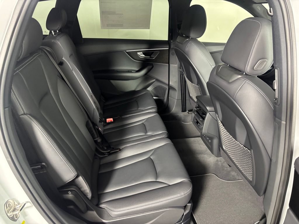 New 2026 Audi Q7 2.0T Premium AWD/4WD image 12