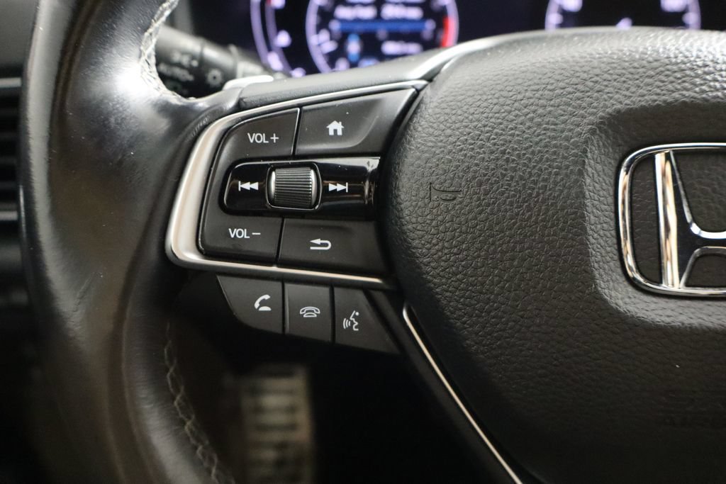 Used 2018 Honda Accord Sport image 8