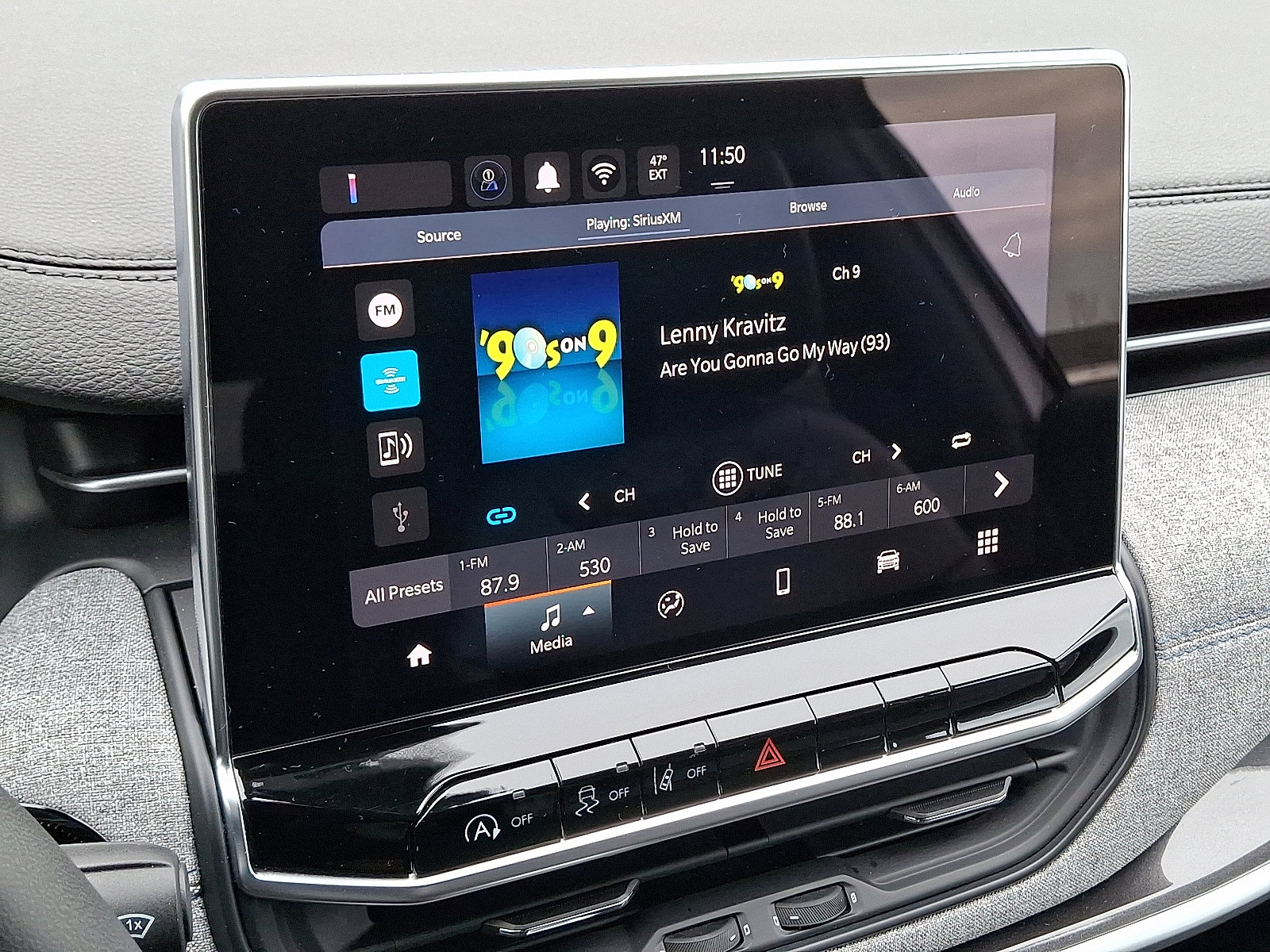 Used 2024 Jeep Compass Latitude image 16