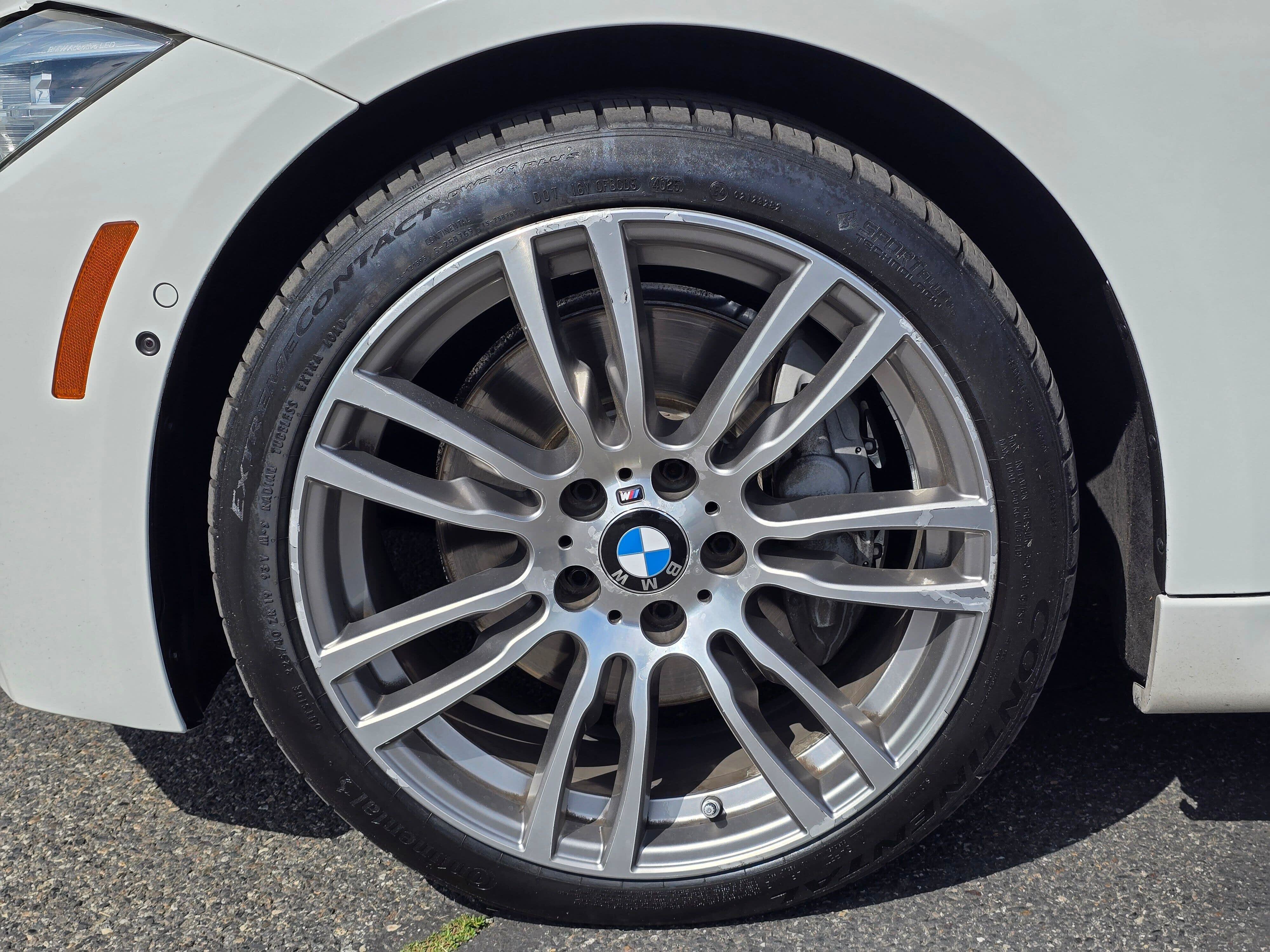 Used 2018 BMW 340i xDrive Sedan AWD/4WD image 8