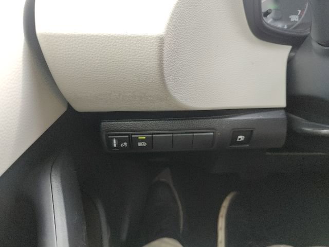 Used 2025 Toyota Corolla LE image 27