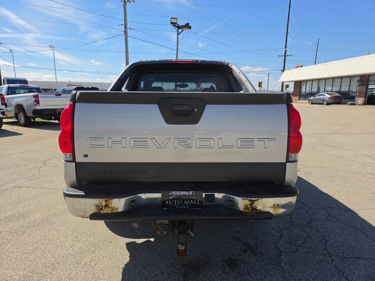 Used 2005 Chevrolet Avalanche Z71 w/ Preferred Equipment Group image 5