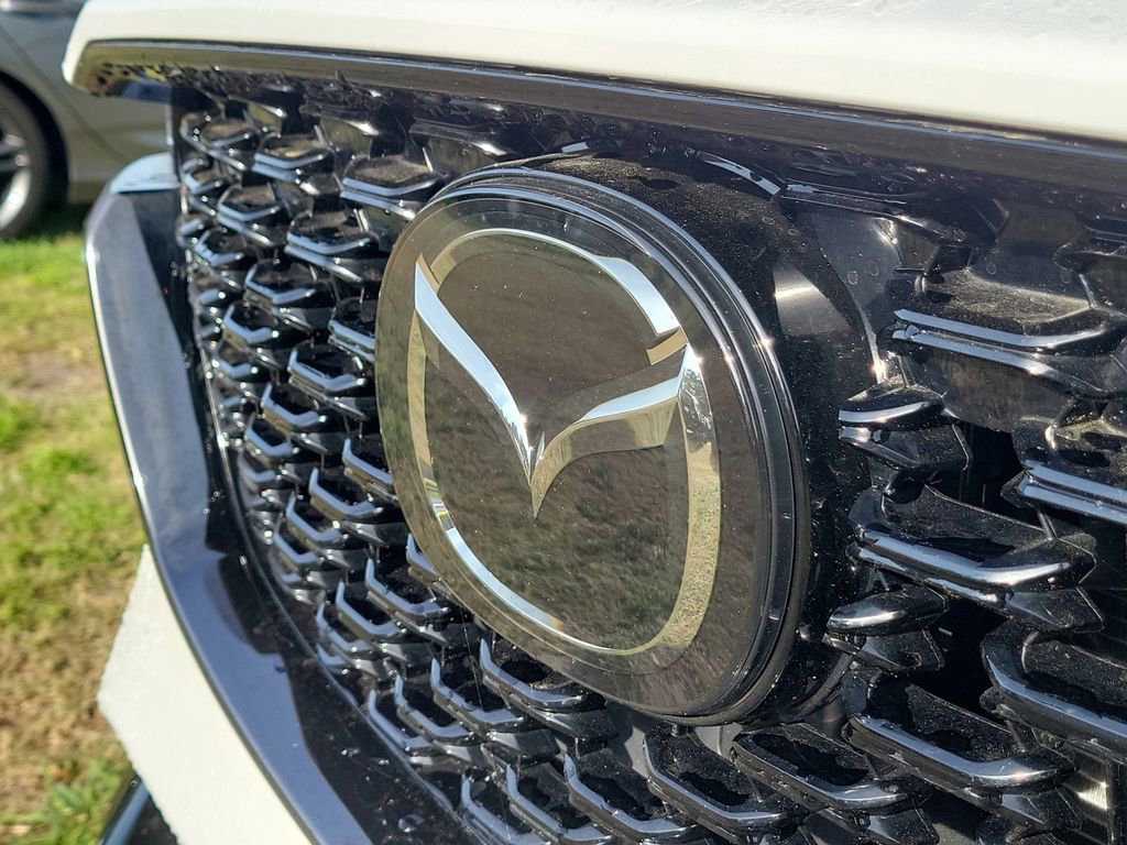 Certified 2024 MAZDA CX-5 Carbon Edition image 4