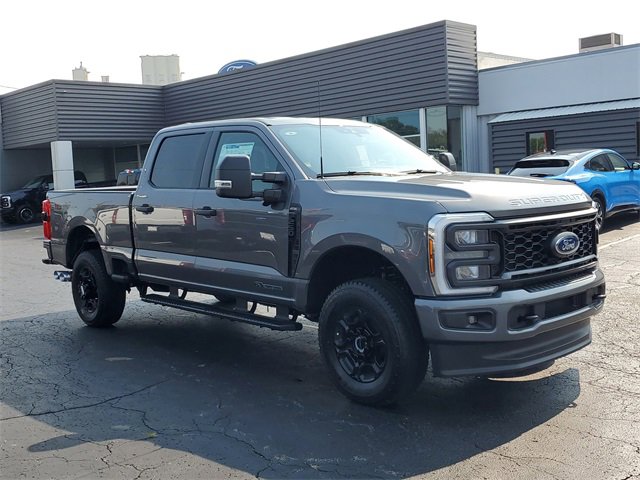 New 2025 Ford F250 XL image 2