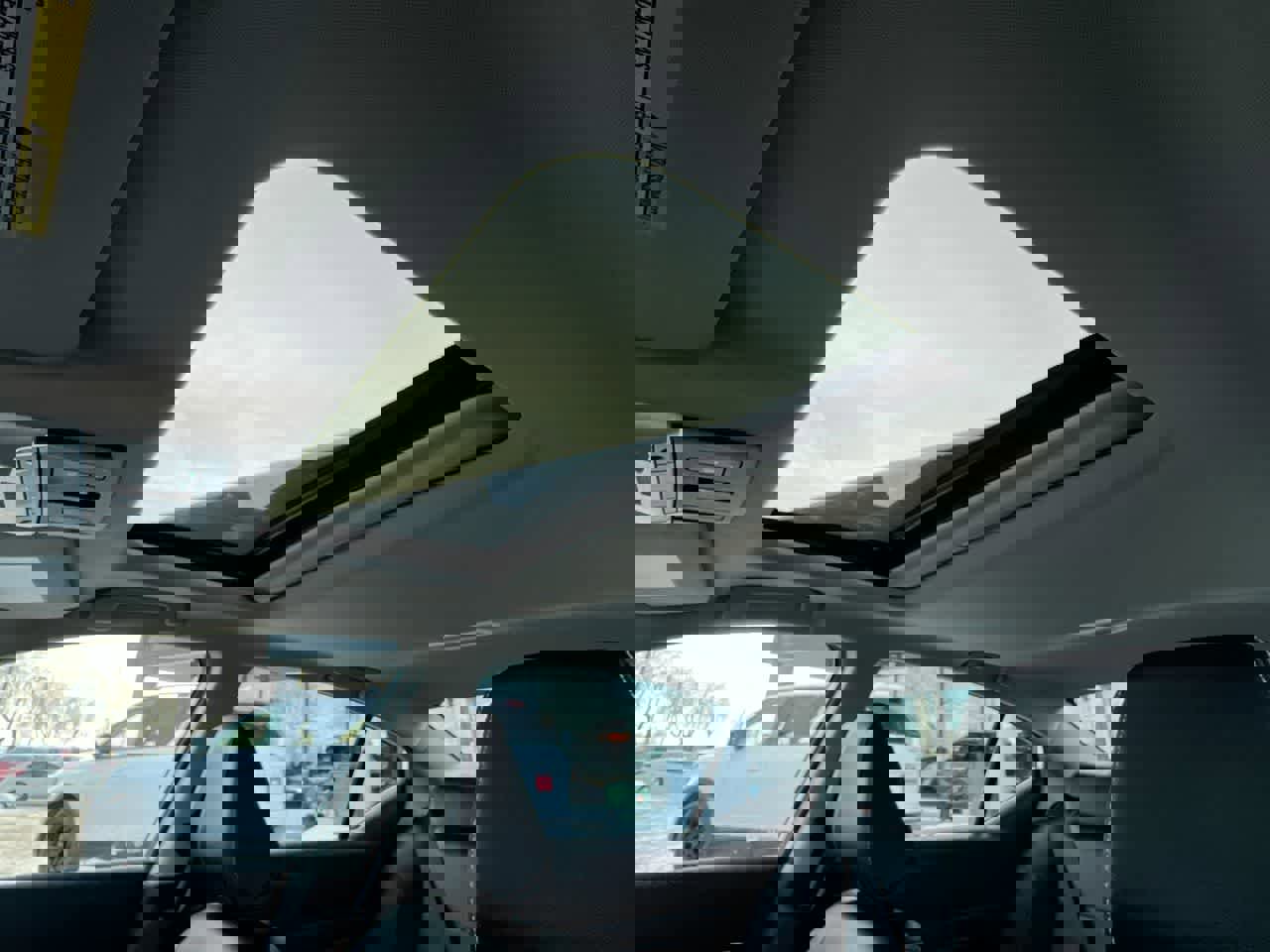 Used 2023 Nissan Altima 2.5 SR w/ SR Premium Package image 22