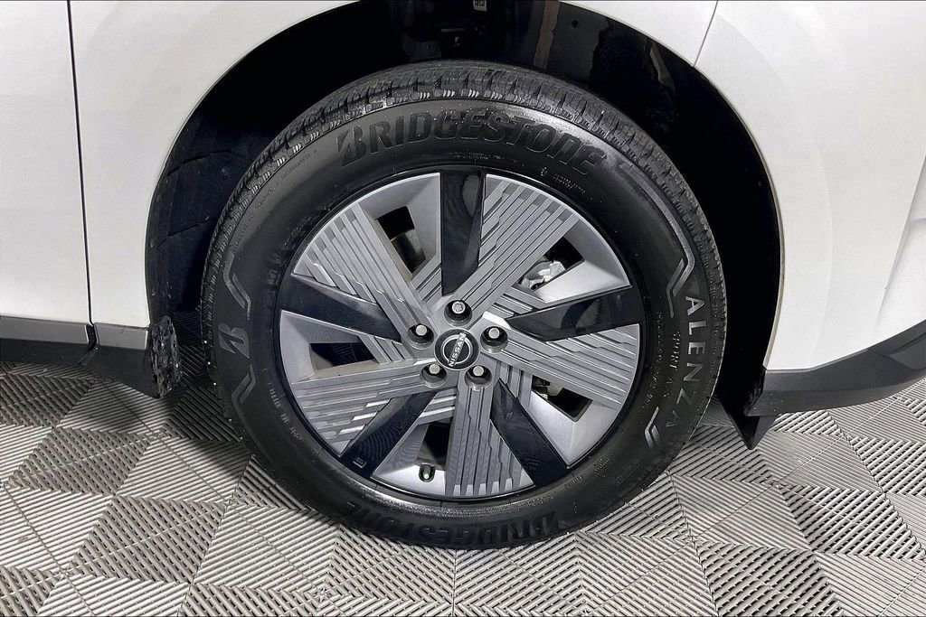 Certified 2025 Nissan Murano SL image 11