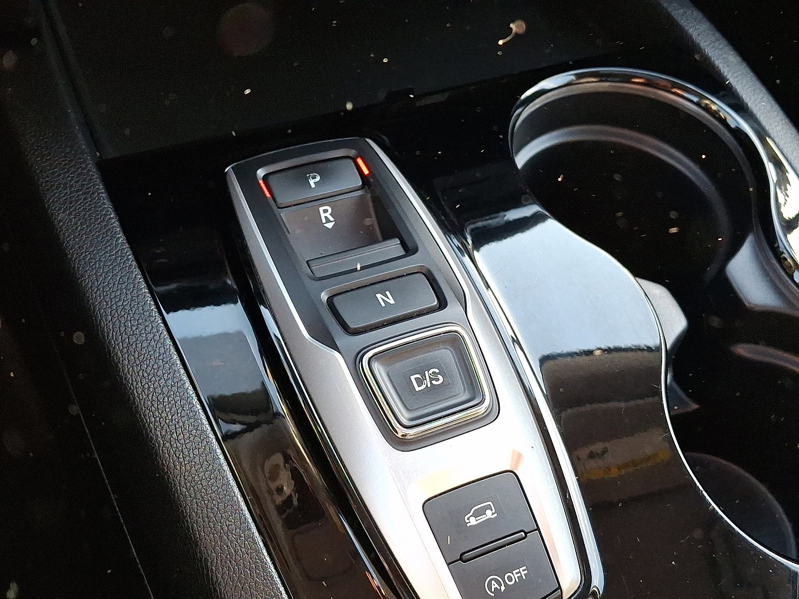 Used 2018 Honda Pilot Elite image 16