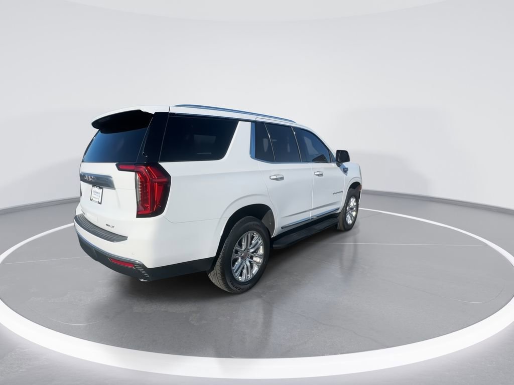 Used 2024 GMC Yukon SLT w/ SLT Luxury Package image 8