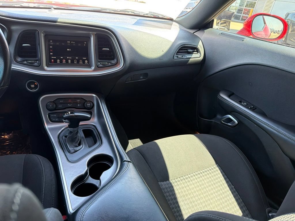 Used 2022 Dodge Challenger GT AWD/4WD image 20