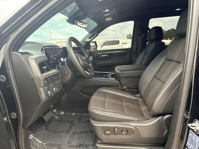 Used 2025 Chevrolet Tahoe High Country AWD/4WD image 25