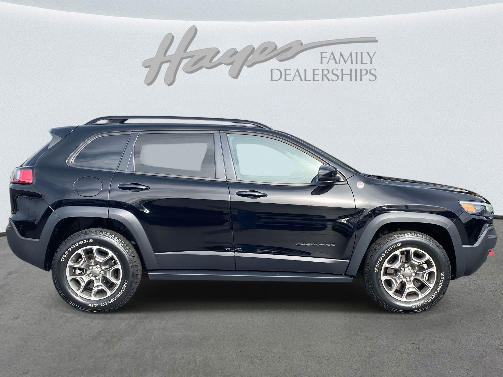 Certified 2022 Jeep Cherokee Trailhawk w/ Trailer Tow Group image 7