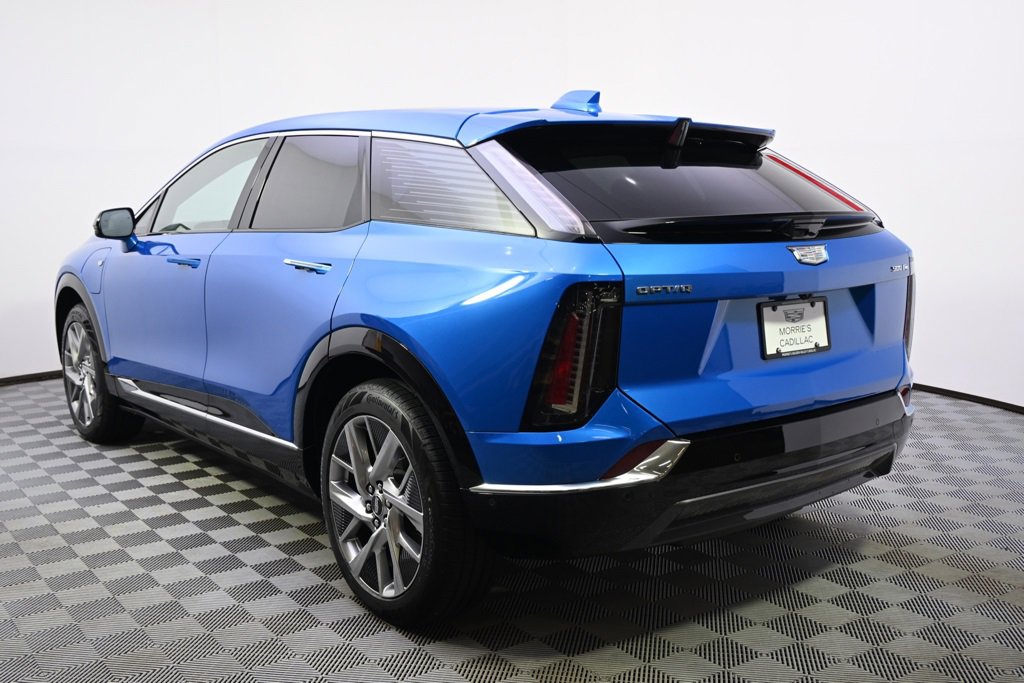 New 2025 Cadillac Optiq Luxury 1 w/ LPO, Floor Liner Package image 3
