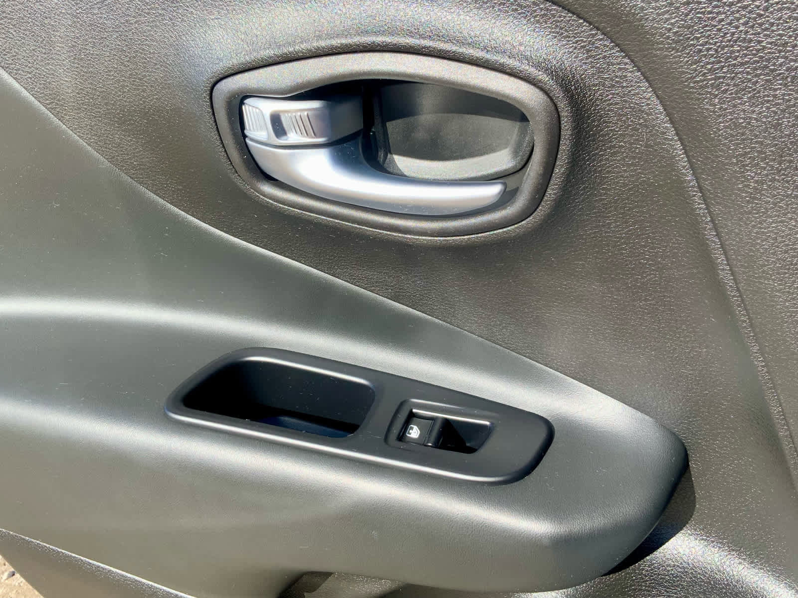 Used 2019 Jeep Renegade Altitude w/ UConnect 8.4 Nav Group image 50