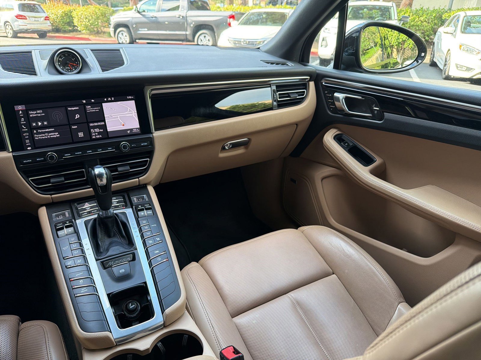 Used 2020 Porsche Macan AWD/4WD image 28