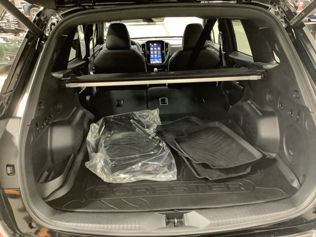 Used 2025 Subaru Forester Limited image 14