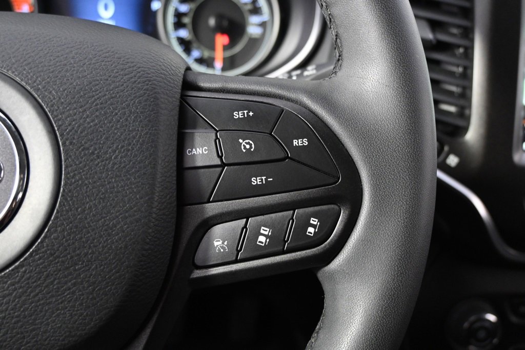 Used 2022 Jeep Cherokee Trailhawk w/ Sound & Nav Group image 34