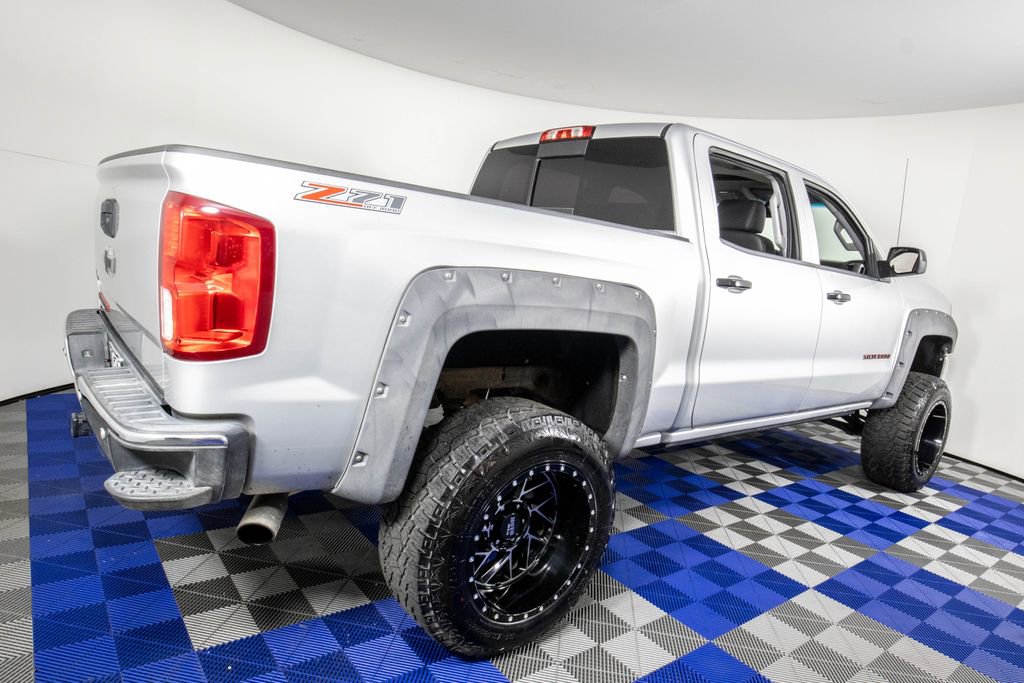 Used 2017 Chevrolet Silverado 1500 LTZ Z71 w/ Redline Edition image 4