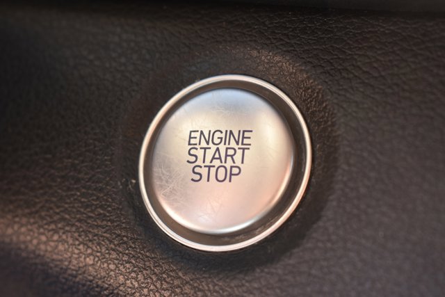 Used 2020 Hyundai Santa Fe SEL image 28