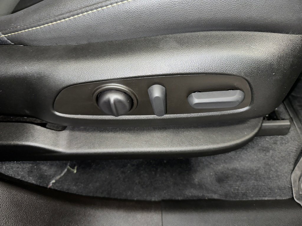 Used 2023 Chevrolet Traverse LT w/ LPO, Floor Liner Package image 36