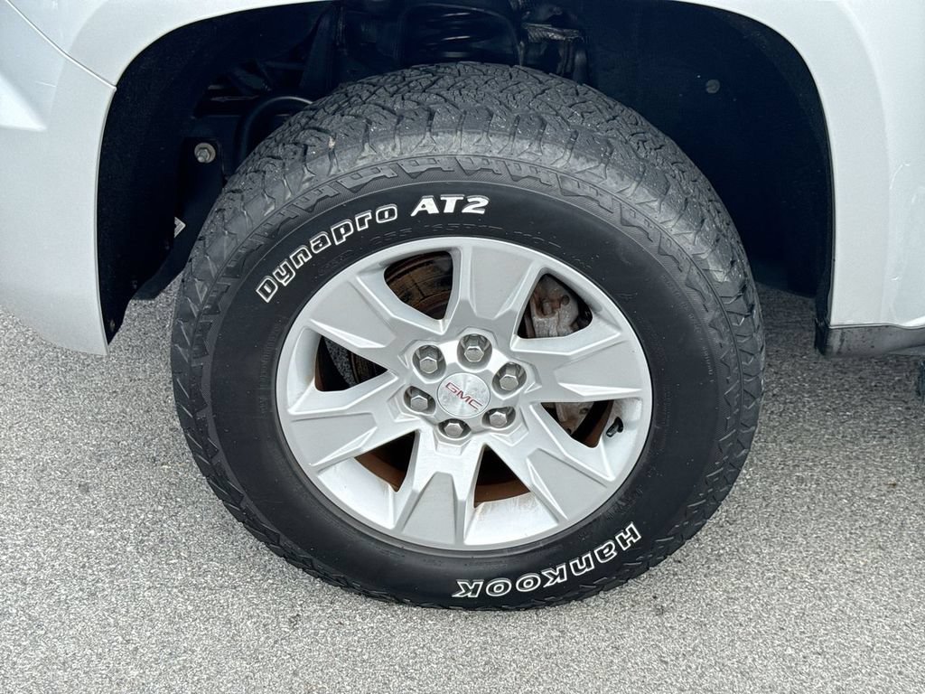 Used 2015 GMC Canyon SLE w/ SLE Convenience Package AWD/4WD image 2