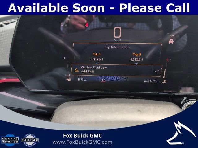 Used 2024 Chevrolet Trax RS w/ Sunroof Package FWD image 17