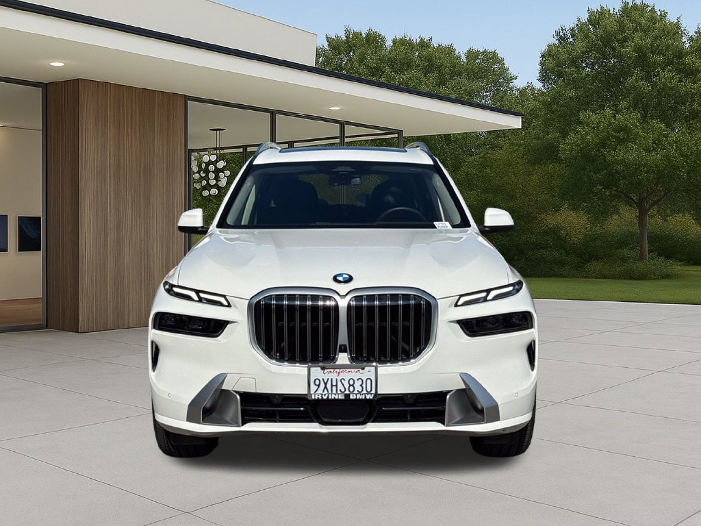 Used 2026 BMW X7 xDrive40i w/ Premium Package AWD/4WD image 4