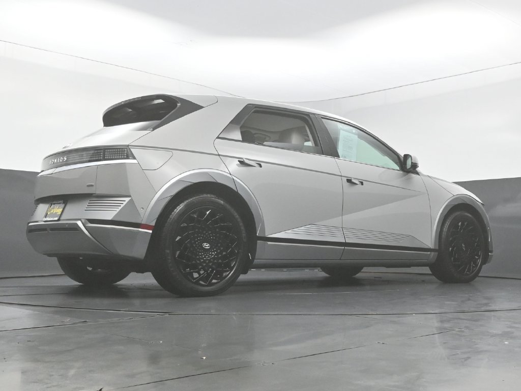 Used 2023 Hyundai Ioniq 5 Limited AWD/4WD image 49