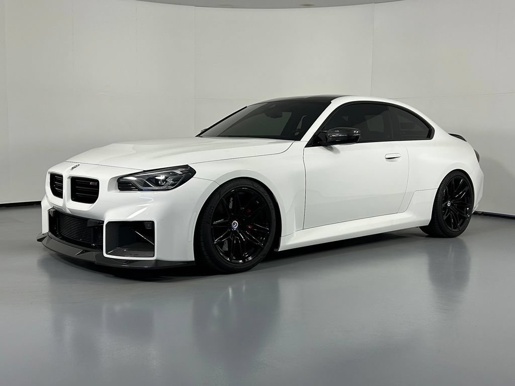 Used 2025 BMW M2 w/ Carbon Package RWD image 4