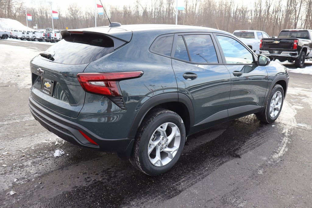 New 2026 Chevrolet Trax LS w/ LS Convenience Package image 24