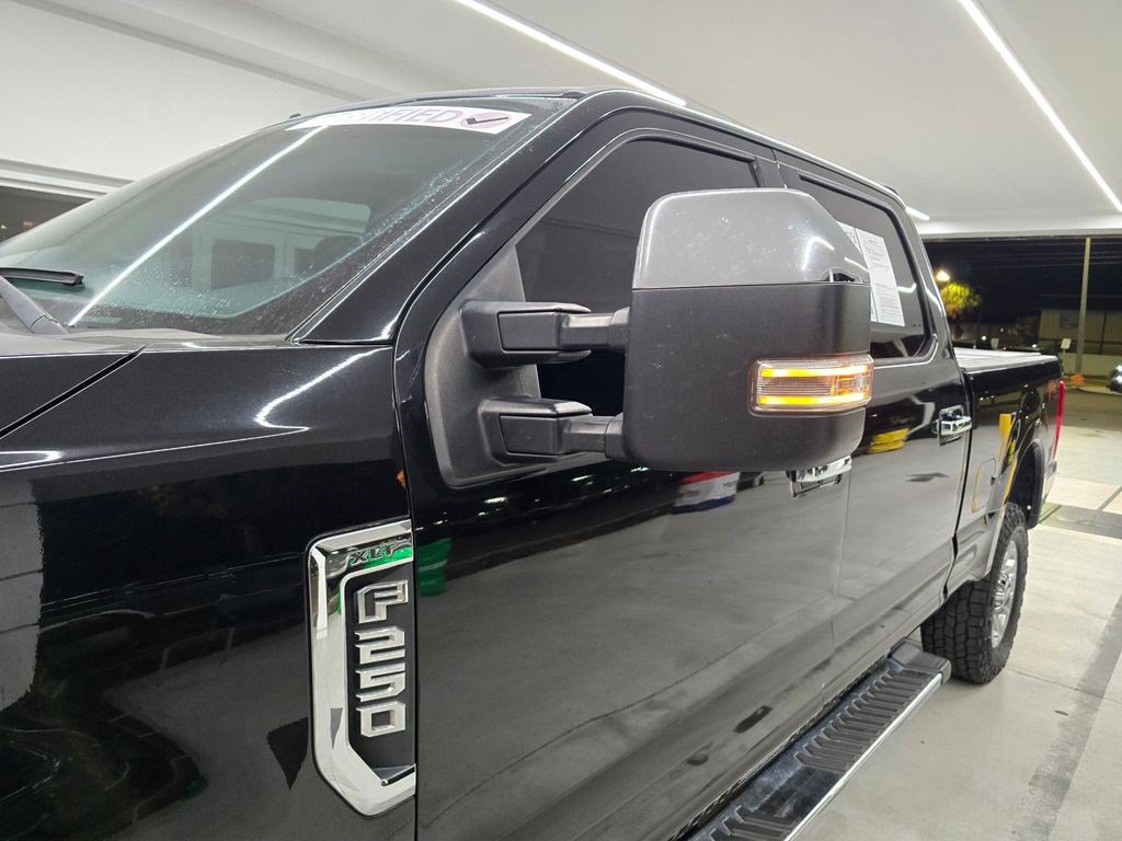 Used 2019 Ford F250 XLT w/ XLT Premium Package AWD/4WD image 13