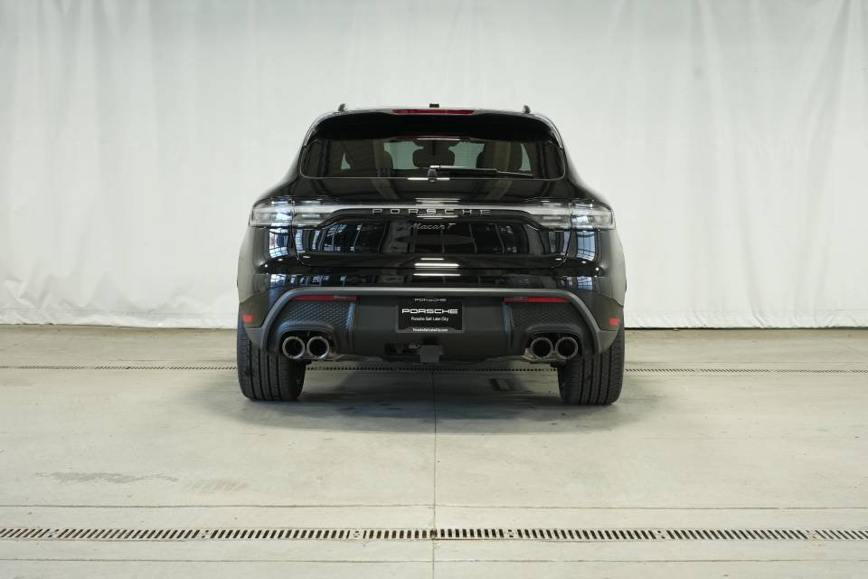 Certified 2026 Porsche Macan Turbo AWD/4WD image 6