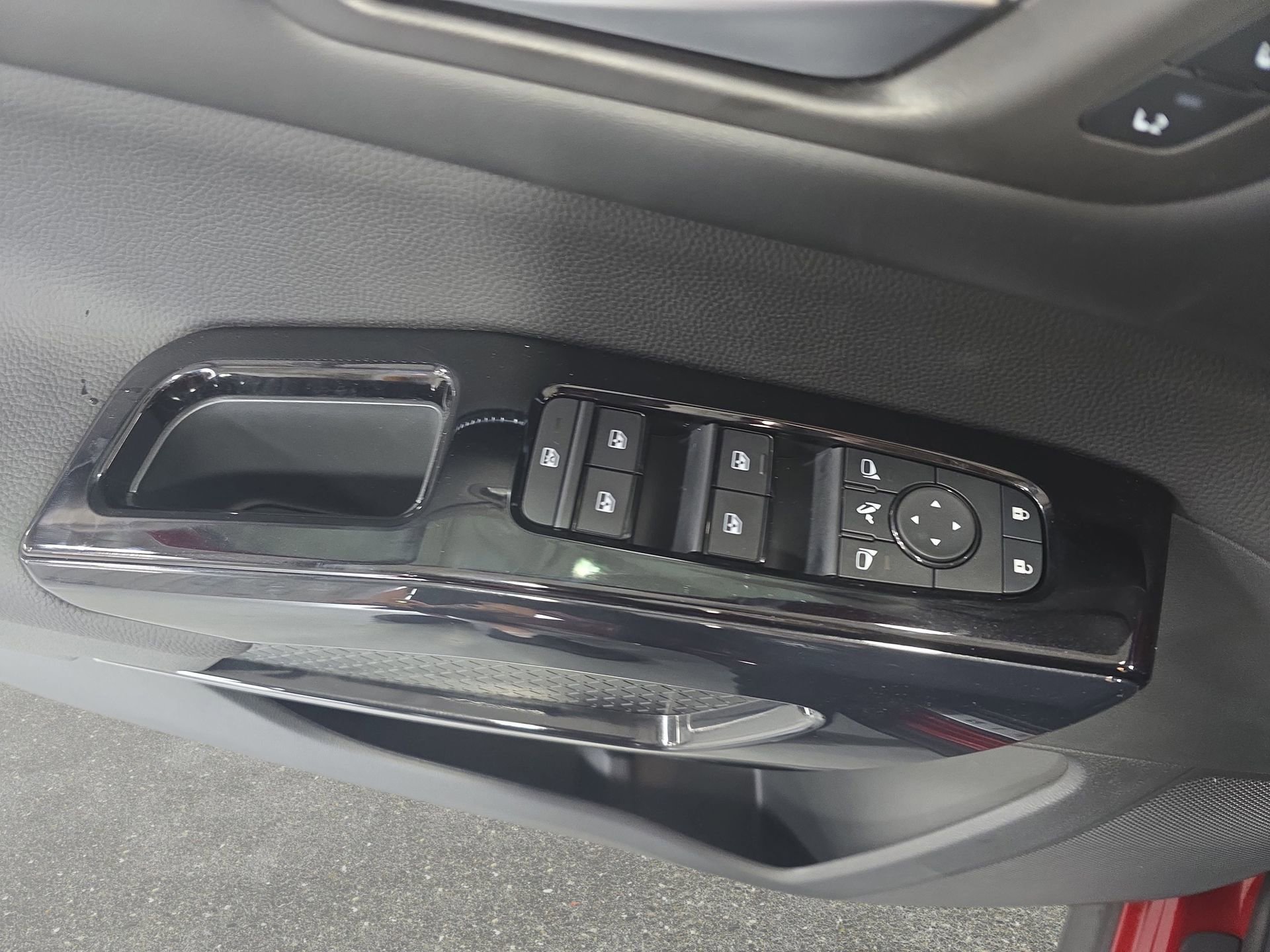 New 2026 Nissan Pathfinder Platinum image 27