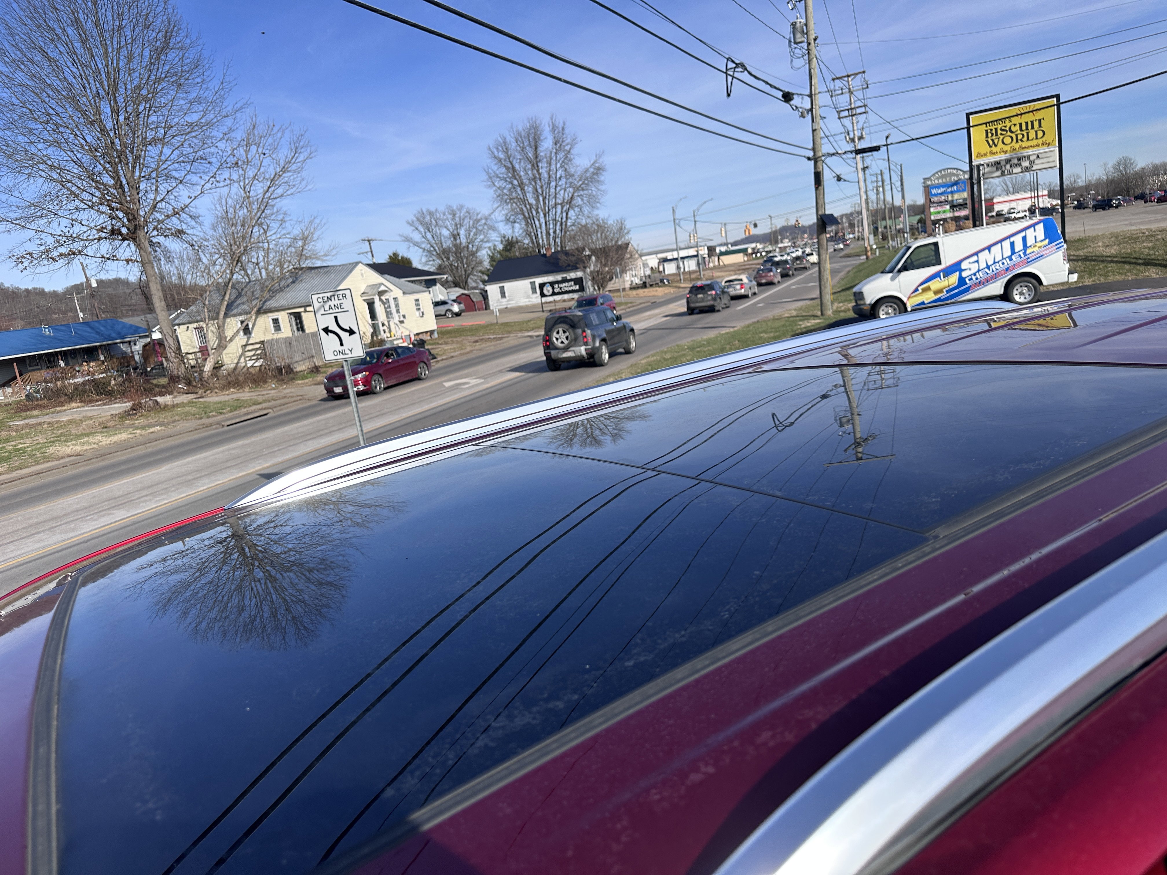 Used 2024 GMC Yukon SLT w/ SLT Luxury Package image 8