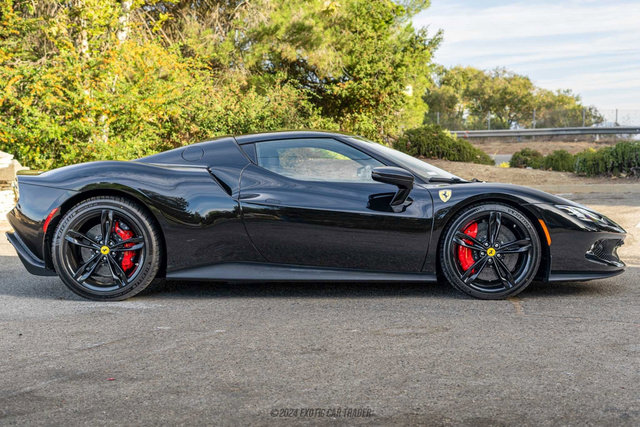 Used 2024 Ferrari 296 GTB RWD image 9