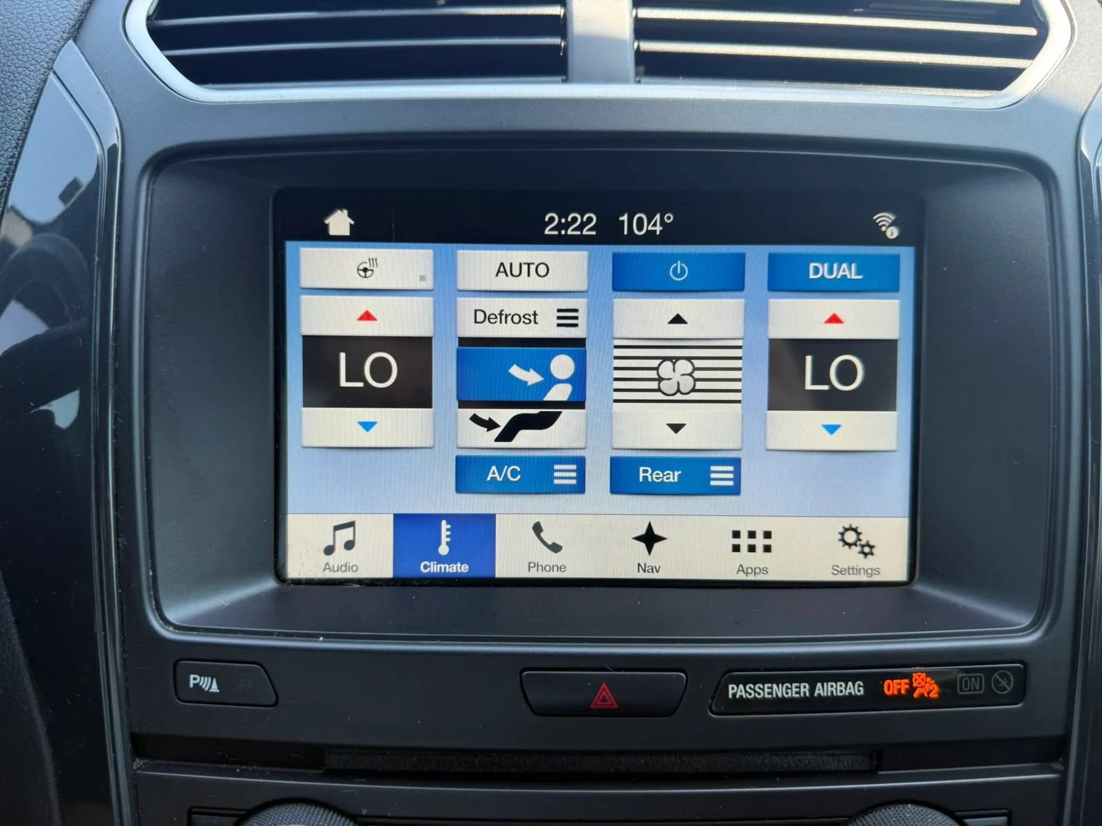 Used 2017 Ford Explorer XLT w/ Equipment Group 202A FWD image 37