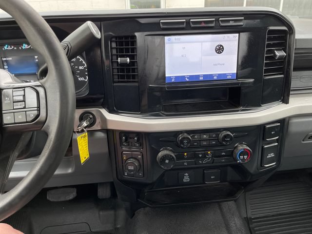 Used 2023 Ford F250 XL w/ Snow Plow/Camper Package AWD/4WD image 16