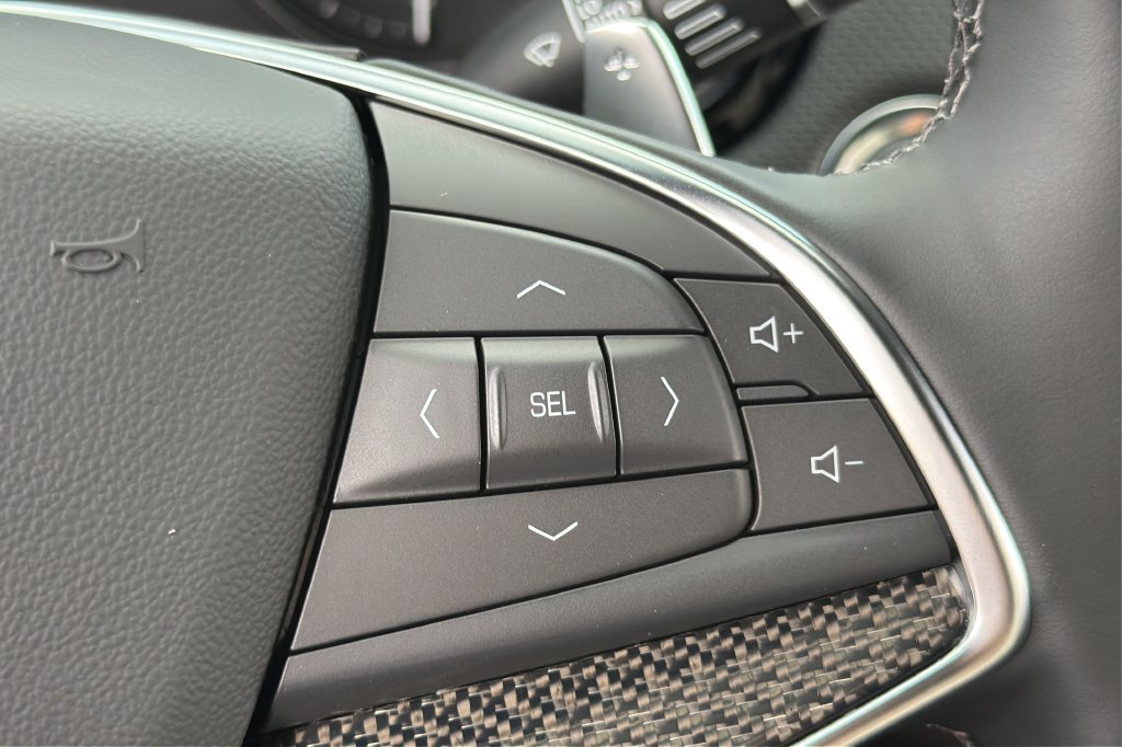 New 2026 Cadillac XT5 Sportv w/ LPO, Onyx Lite Package AWD/4WD image 21