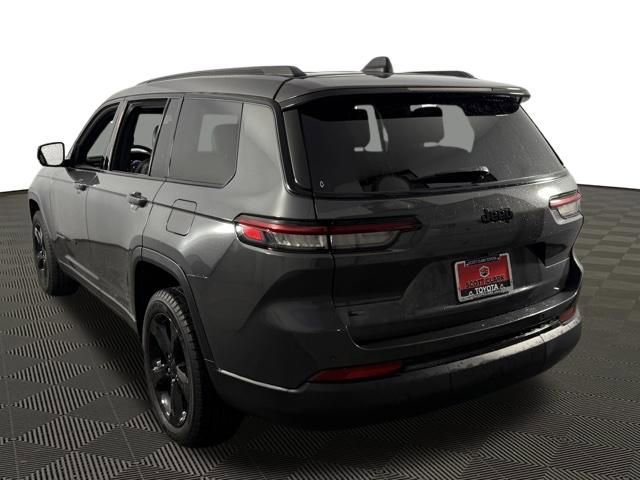 Used 2021 Jeep Grand Cherokee L Laredo image 5