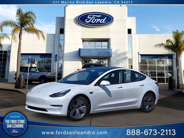 Used 2023 Tesla Model 3 Standard Range RWD image 1