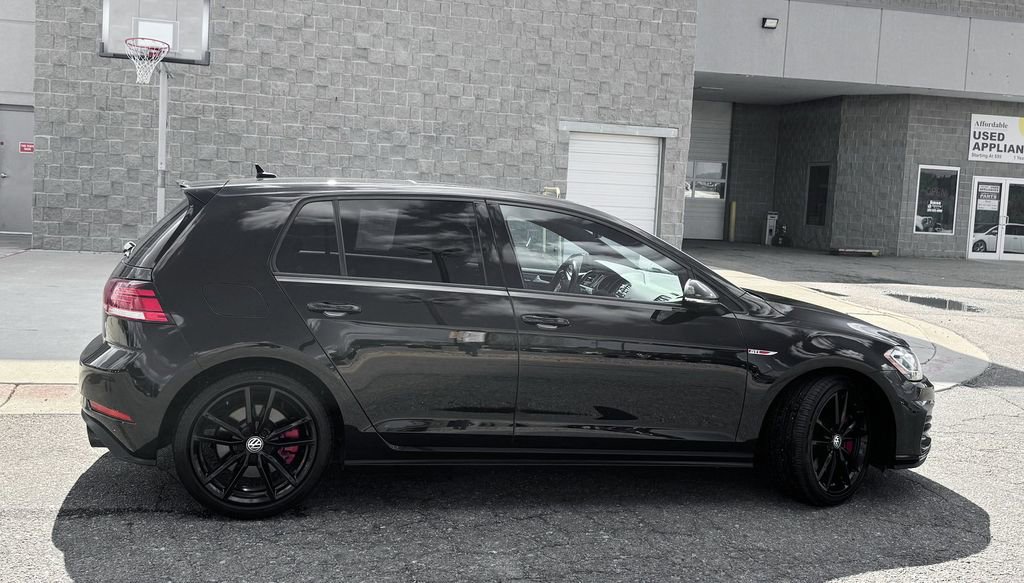 Used 2021 Volkswagen GTI Autobahn FWD image 5