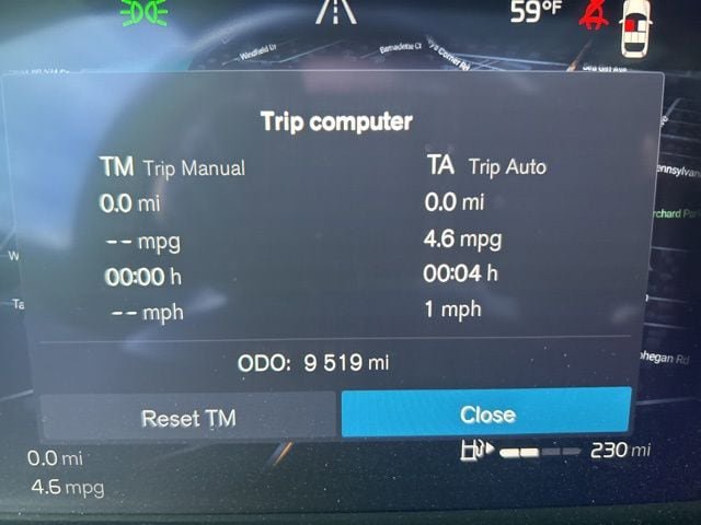 Certified 2025 Volvo XC60 B5 Plus AWD/4WD image 21