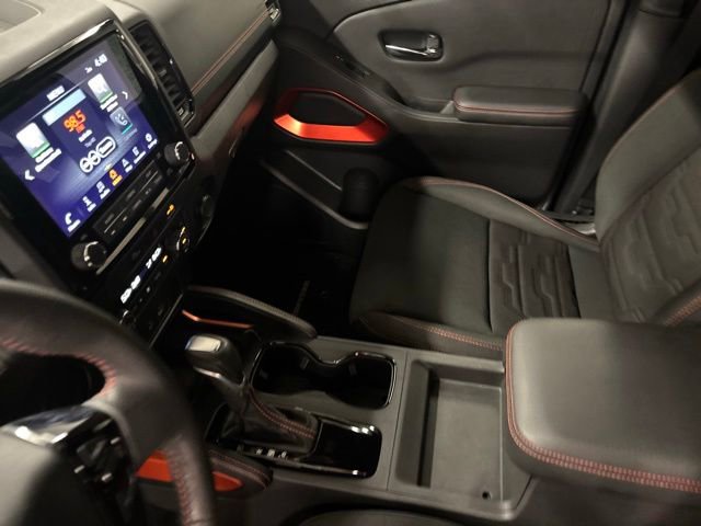 Used 2024 Nissan Frontier Pro-X RWD image 17