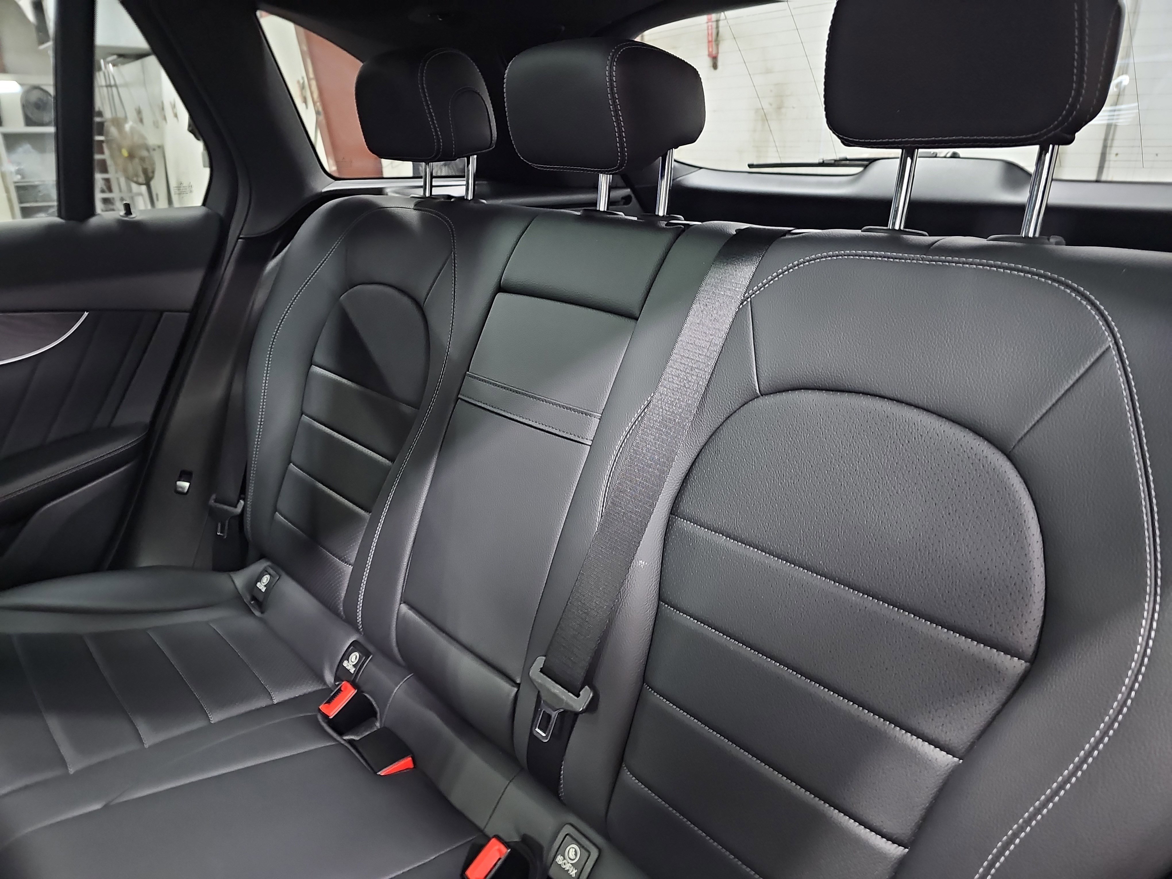 Used 2018 Mercedes-Benz GLC 300 4MATIC image 15