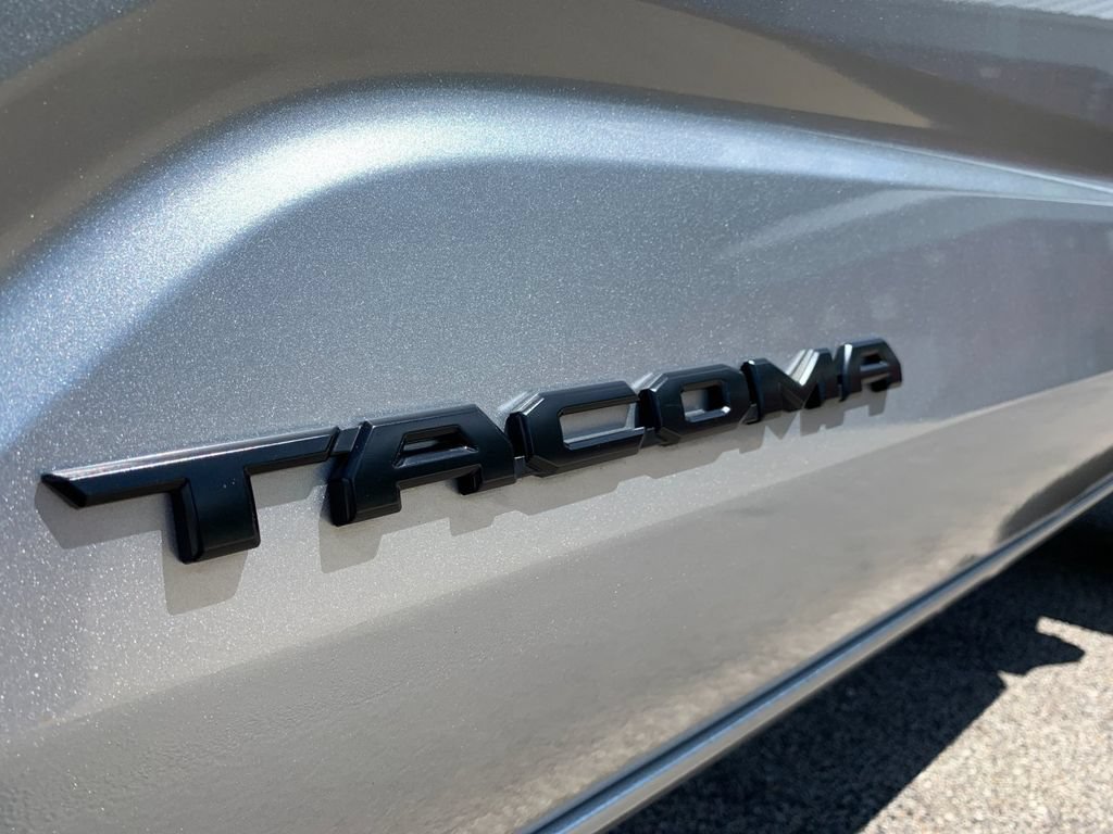 Used 2024 Toyota Tacoma TRD Off-Road AWD/4WD image 34