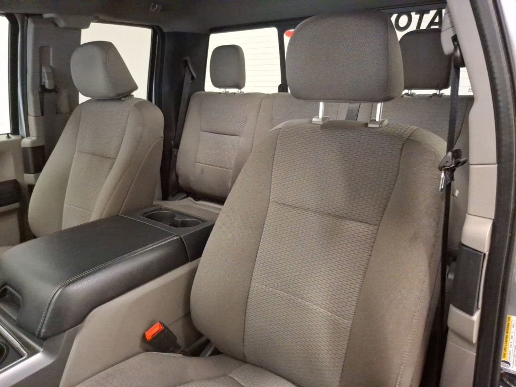 Used 2022 Ford F350 XLT w/ XLT Premium Package AWD/4WD image 16